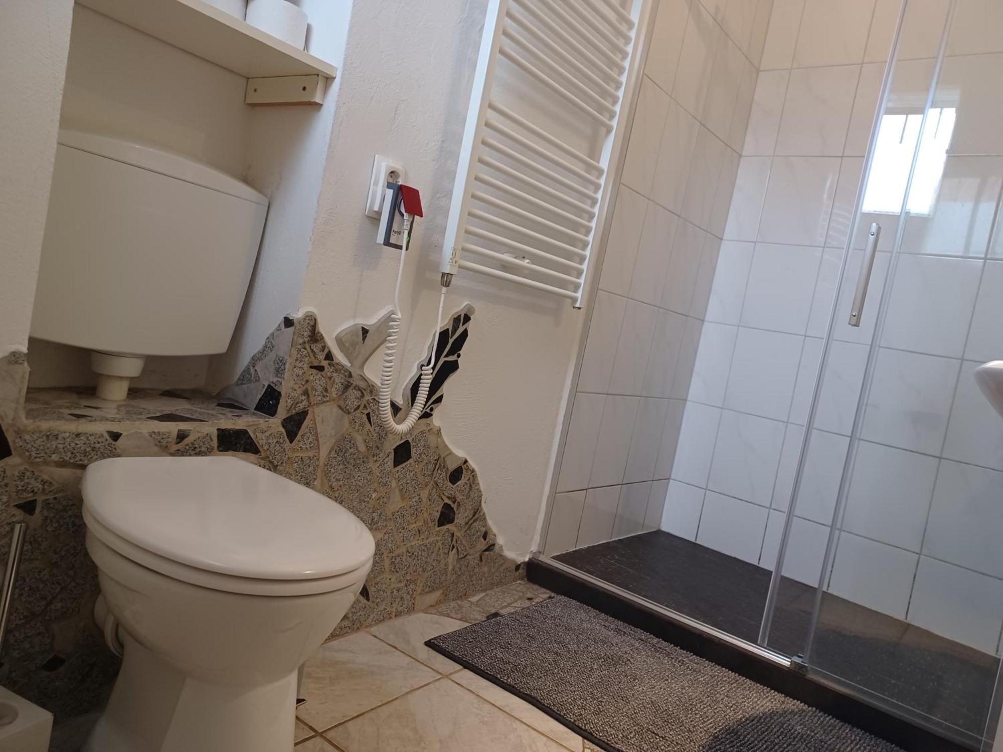 Ehemalige Bibliothek Apartment Fuer 2 Mit Kueche Kamin Netflix Parken Und Hofladen Steinhofel Luaran gambar